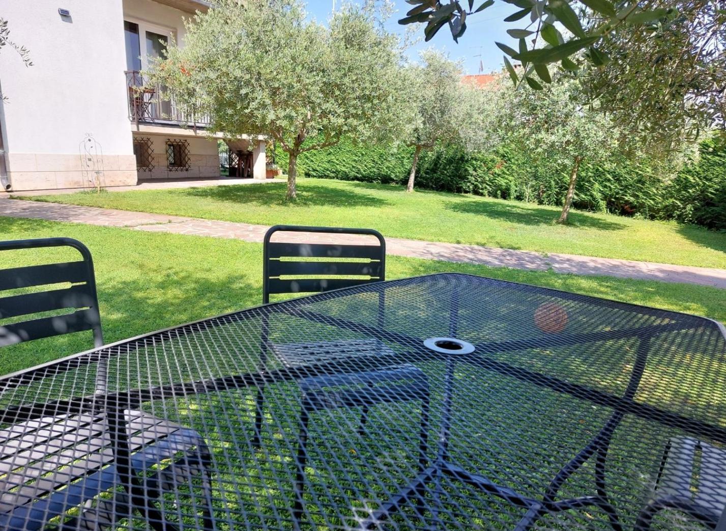 Villa Dolcitalia Tra Gardaland E Le Terme Di Cola Lazise Exterior photo